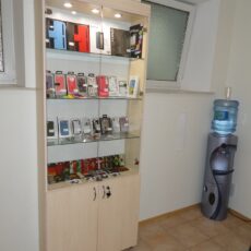 1. Вітрина для аксесуарів смартфонів №6.JPG