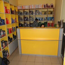 1. №22. Стійка стіл продавця в магазин автотоварів..JPG