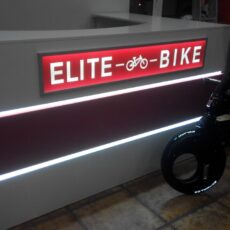 2. №43. Ресепшн стійка в магазин продажу електро велосипедів.jpg