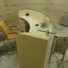 3. №23. Стійка ресепшн для адміністратора. Штучний камінь.JPG