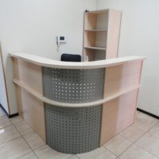 1. №72. Ресепшн стійка адміністратора в IT компаню.JPG