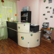 3. №105. Стійка ресепшн для дитячого садочку.JPG