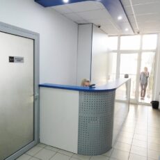 4. №138. Стійка ресепшн адміністратора в IT Компанію.JPG
