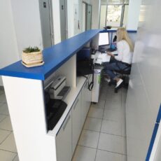 6. №138. Стійка ресепшн адміністратора в IT Компанію.JPG